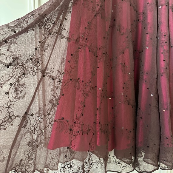 100% Silk Vintage 90s AK Anne Klein Burgundy Midi Skirt, Size 8 - Picture 2 of 8